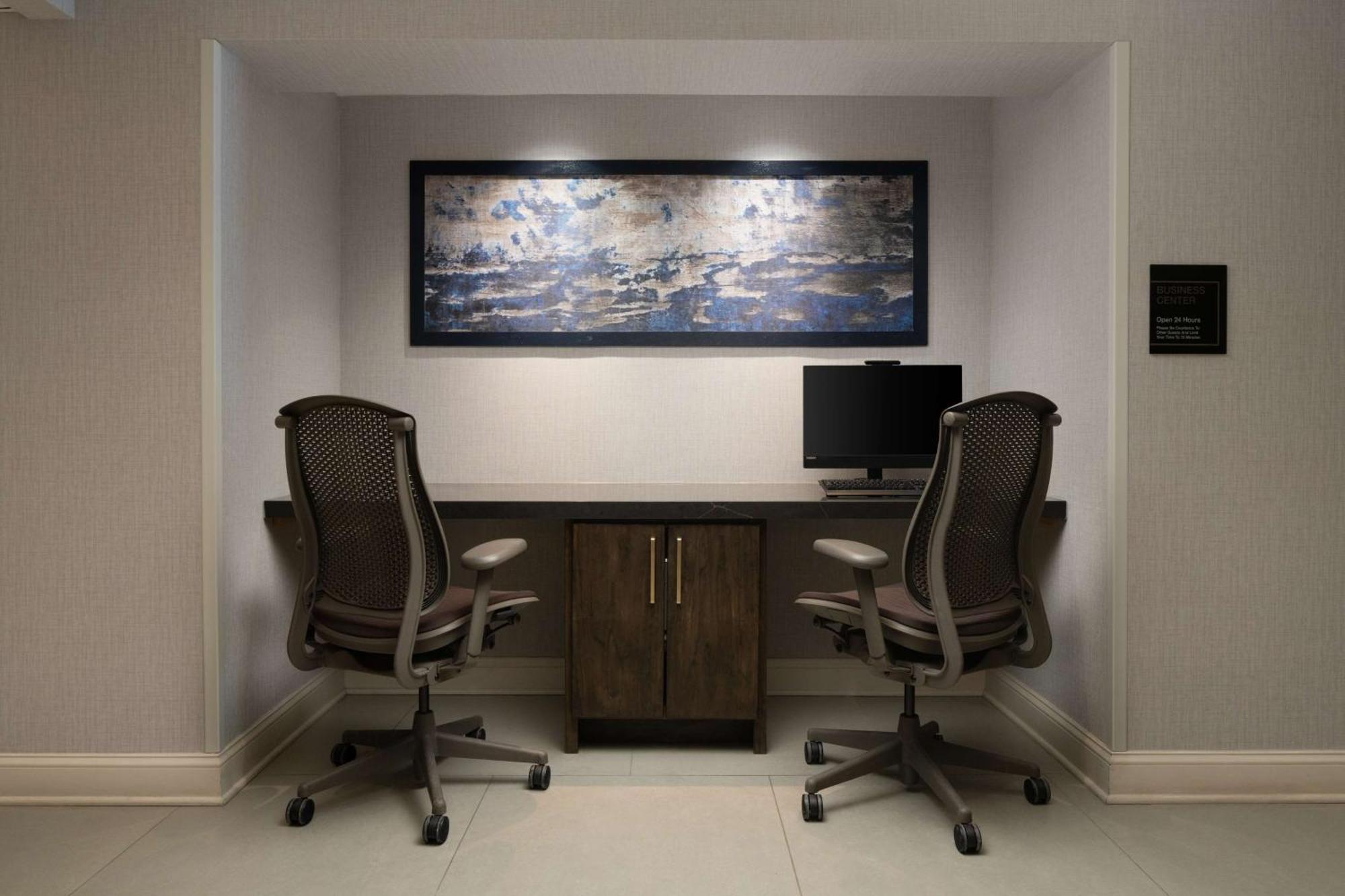 Doubletree By Hilton Baltimore North Пайксвил Екстериор снимка