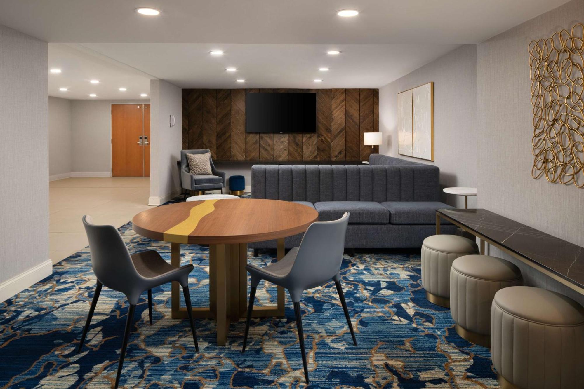 Doubletree By Hilton Baltimore North Пайксвил Екстериор снимка
